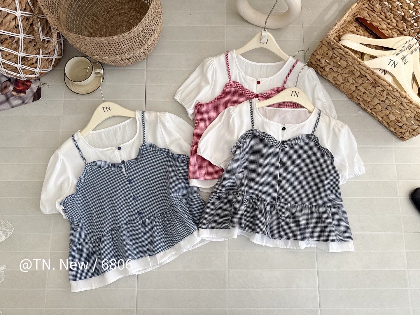 Áo kiểu phối 2 dây caro