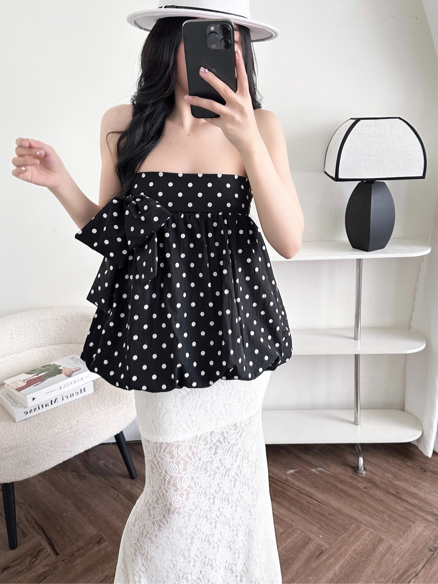 Áo kiểu bí cúp ngực chấm bi thắc nơ