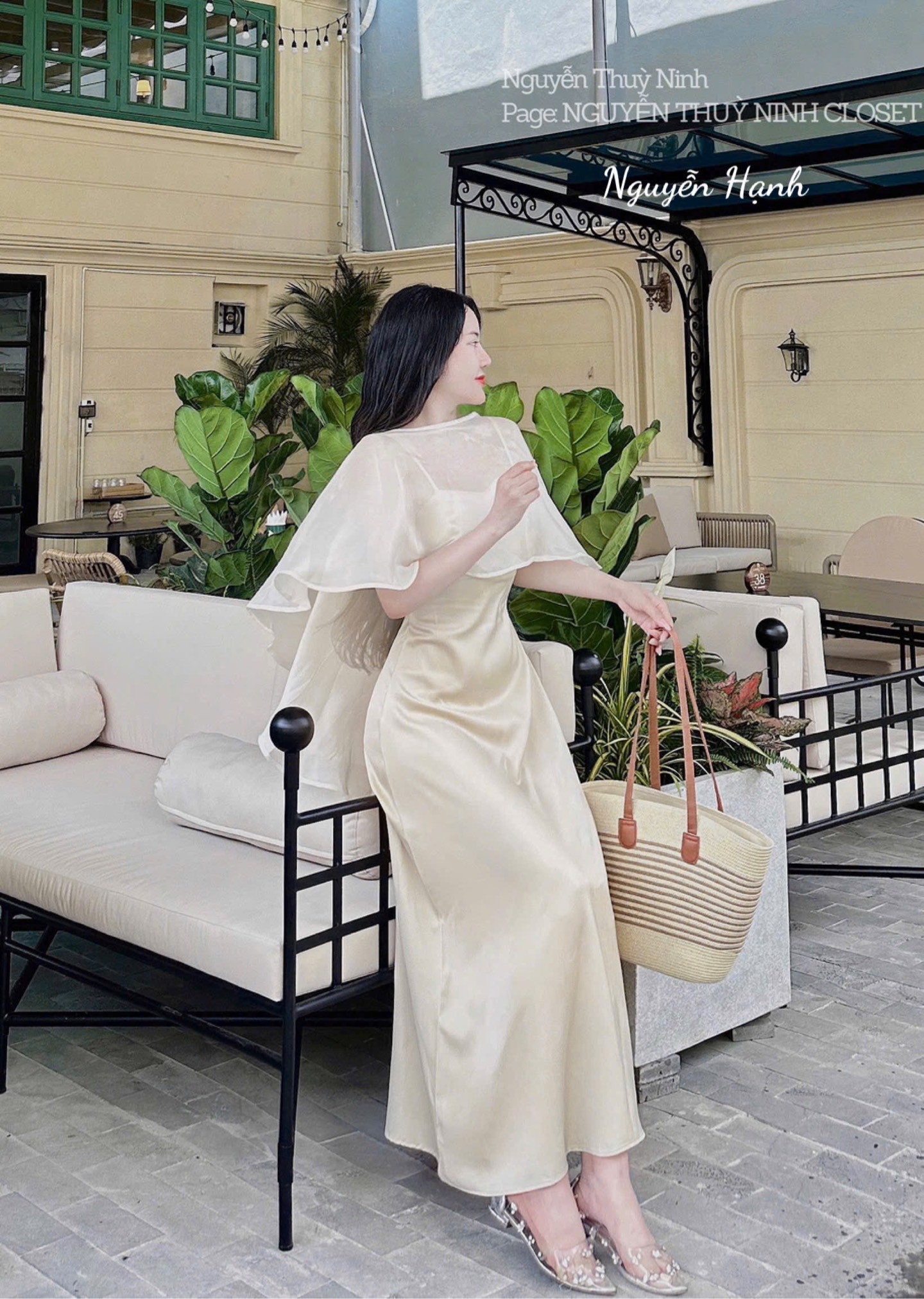 Đầm dây kèm choàng lụa