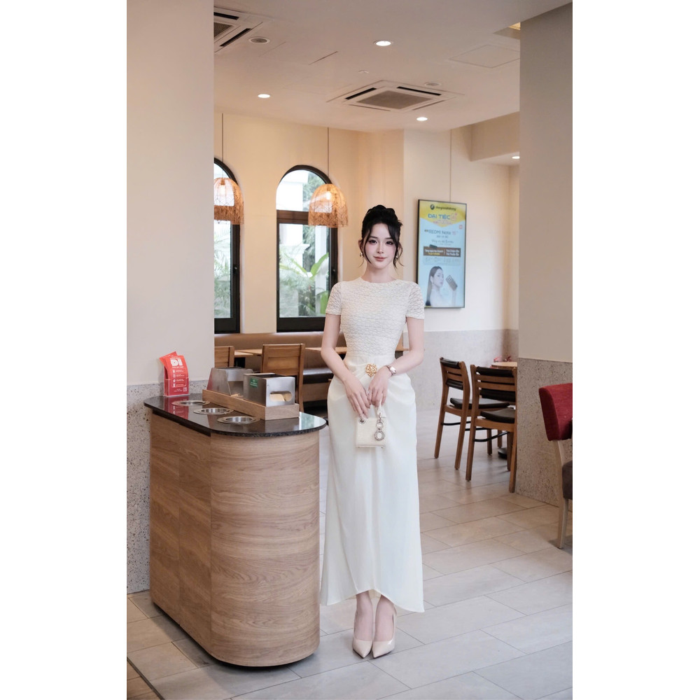 Đầm thiết kế ôm body phối lụa tay ngắn