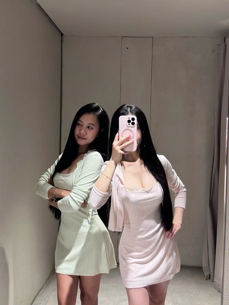 Set váy 2 dây ngắn kèm khoác ngoài