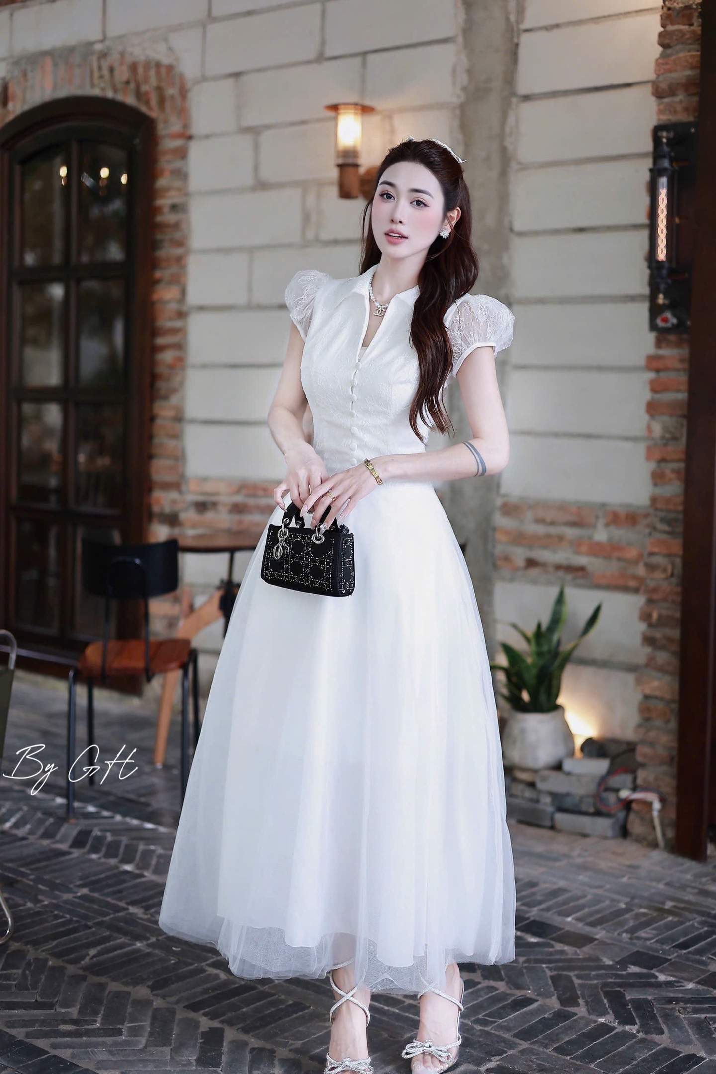 Đầm ren cổ bè tùng lưới H