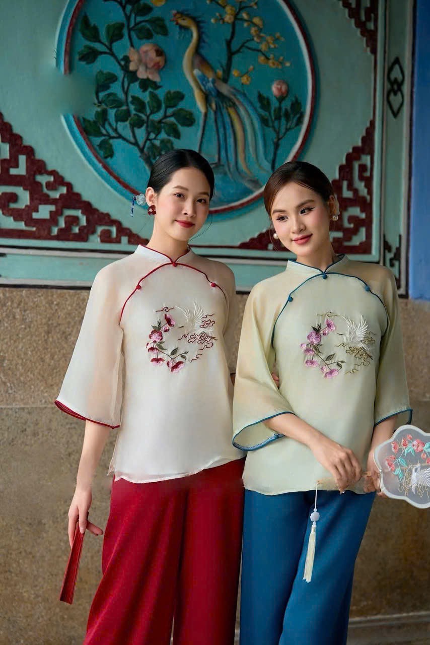 Bộ lam thêu cò và hoa