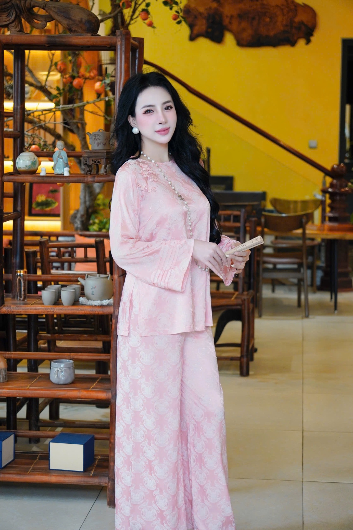 Đồ lam lụa nút chéo tay lỡ