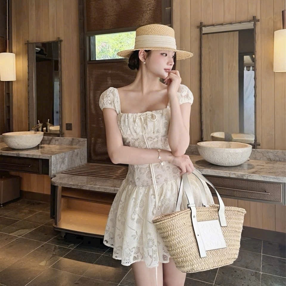 Đầm thiết kế 2 dây cột nơ ngực dáng ngắn