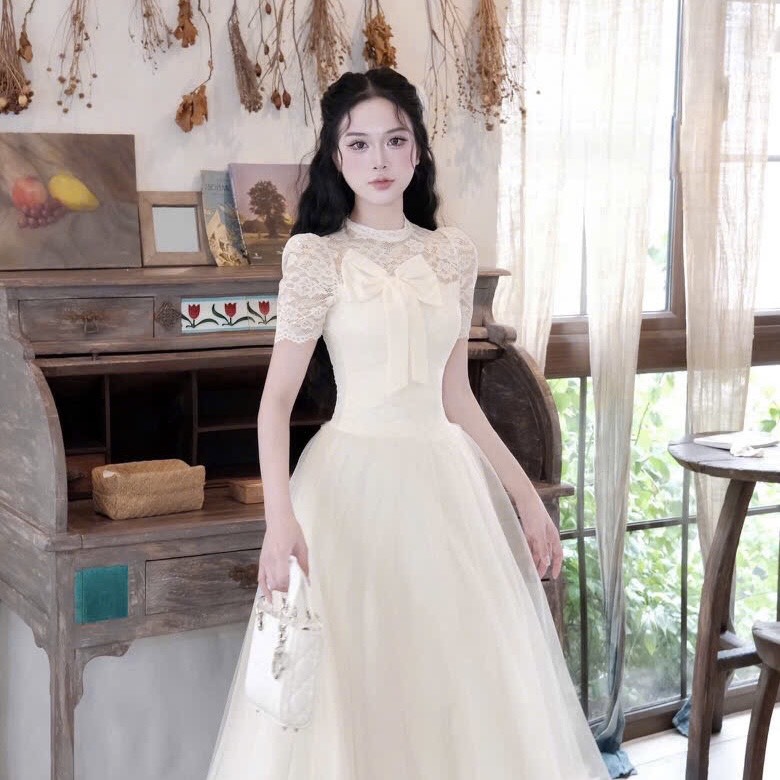 Đầm cổ tròn ren đính nơ to dáng xoè sang chảnh