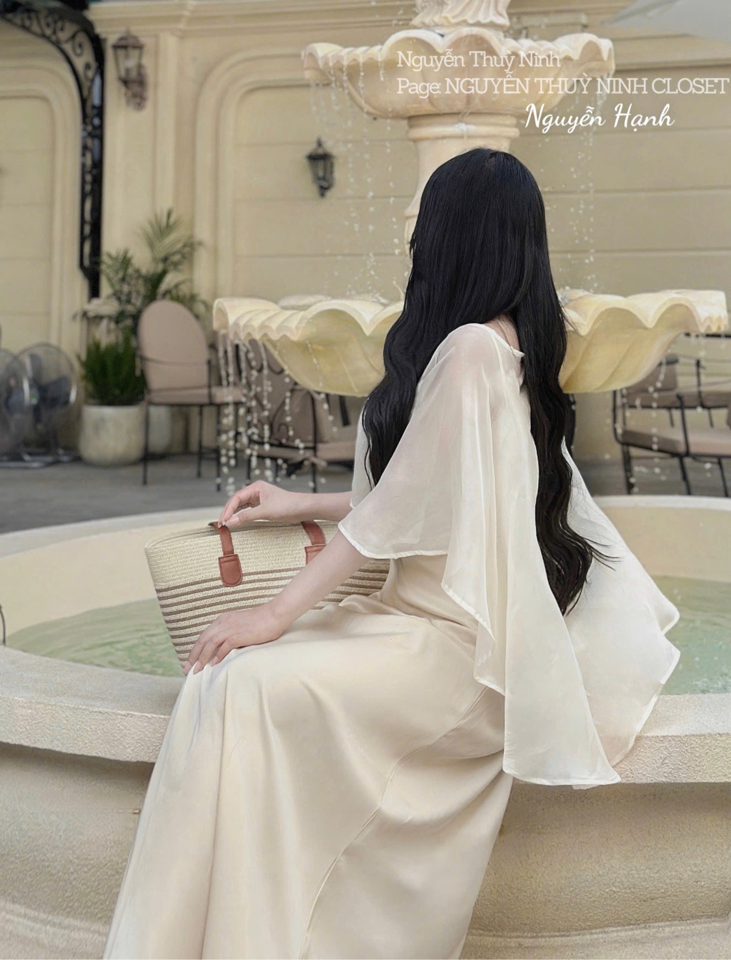 Đầm dây kèm choàng lụa