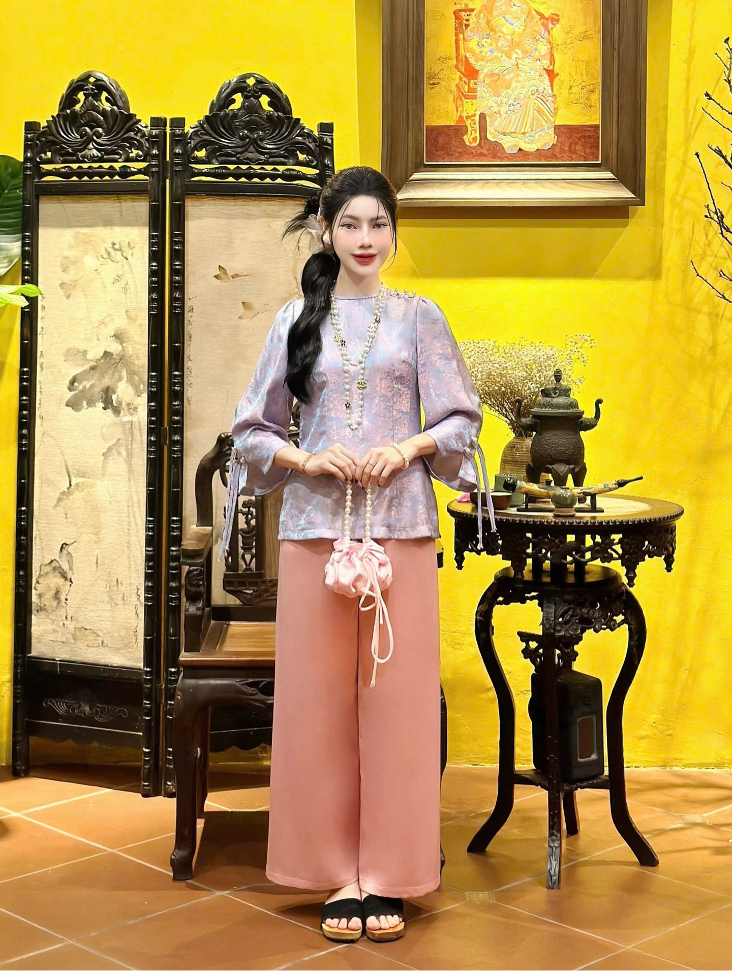 Bộ lam cổ xoắn màu loang ngọc tay