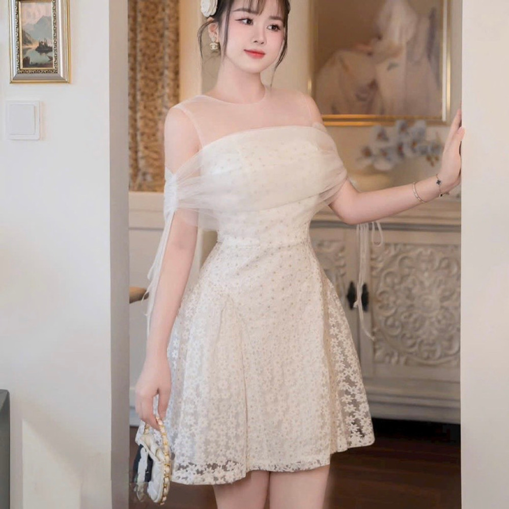 Đầm thiết kế cao cấp ren hoa cúc phối lưới