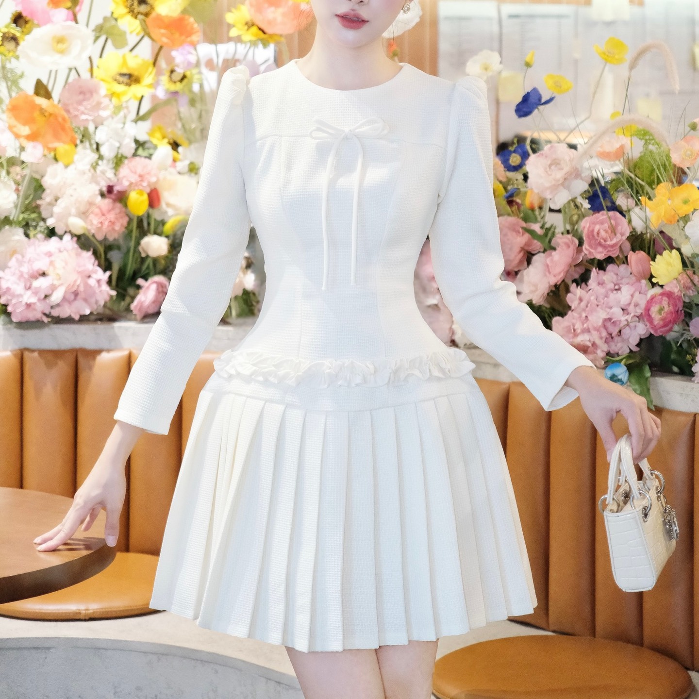 Đầm dạ ép mùng chân xếp li