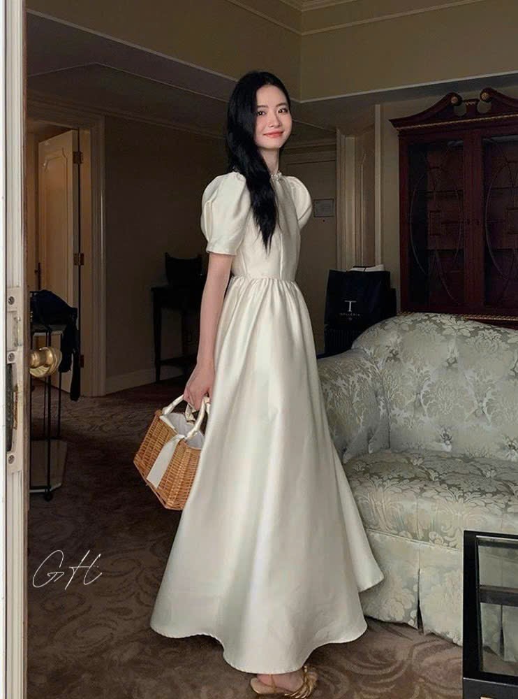 Đầm cổ ngọc đính tay bồng dáng xoè H