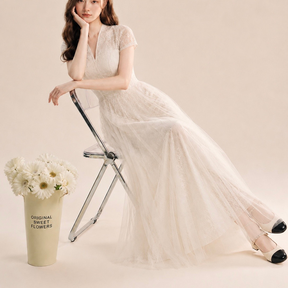 Đầm thiết kế ren tay ngắn tùng xoè
