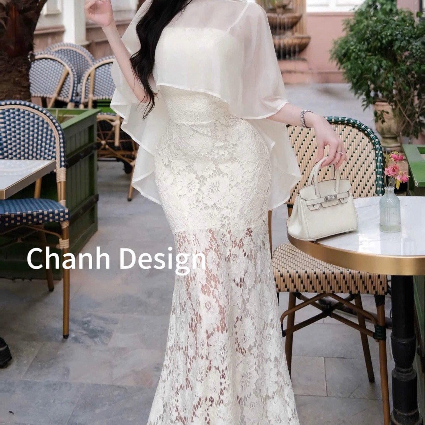 Đầm thiết kế 2 dây ren kèm áo choàng voan