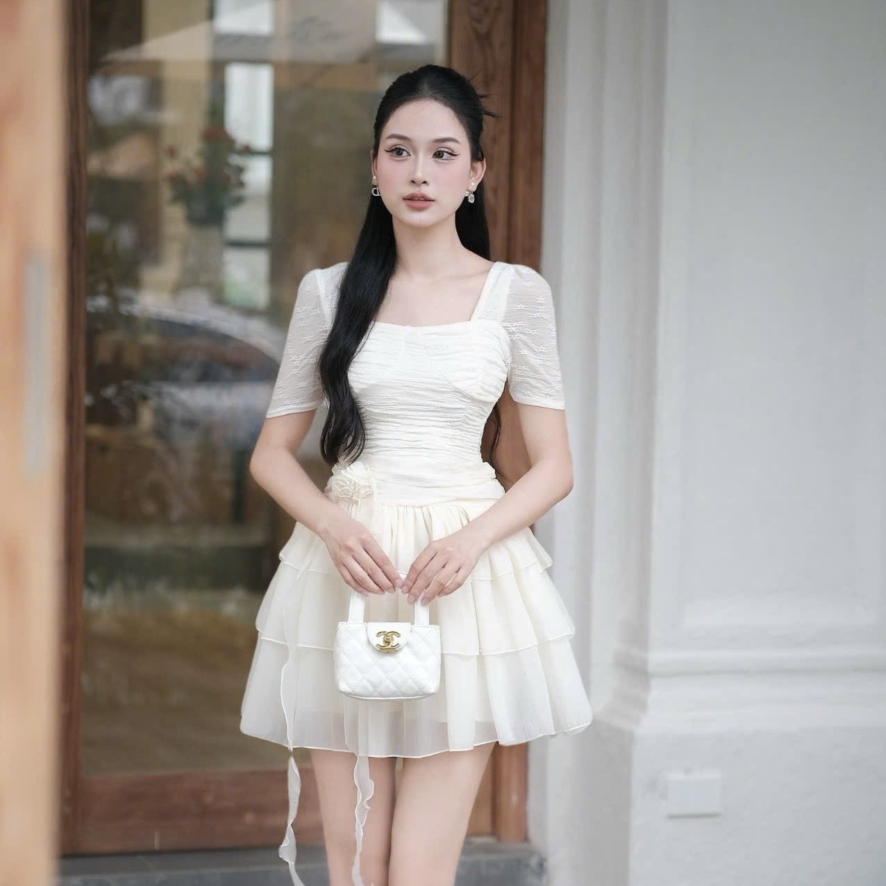 Đầm ngắn 2 tầng xoè cổ vuông thiết cao cấp sang chảnh đơn giản co dãn có tay phối tầng voan