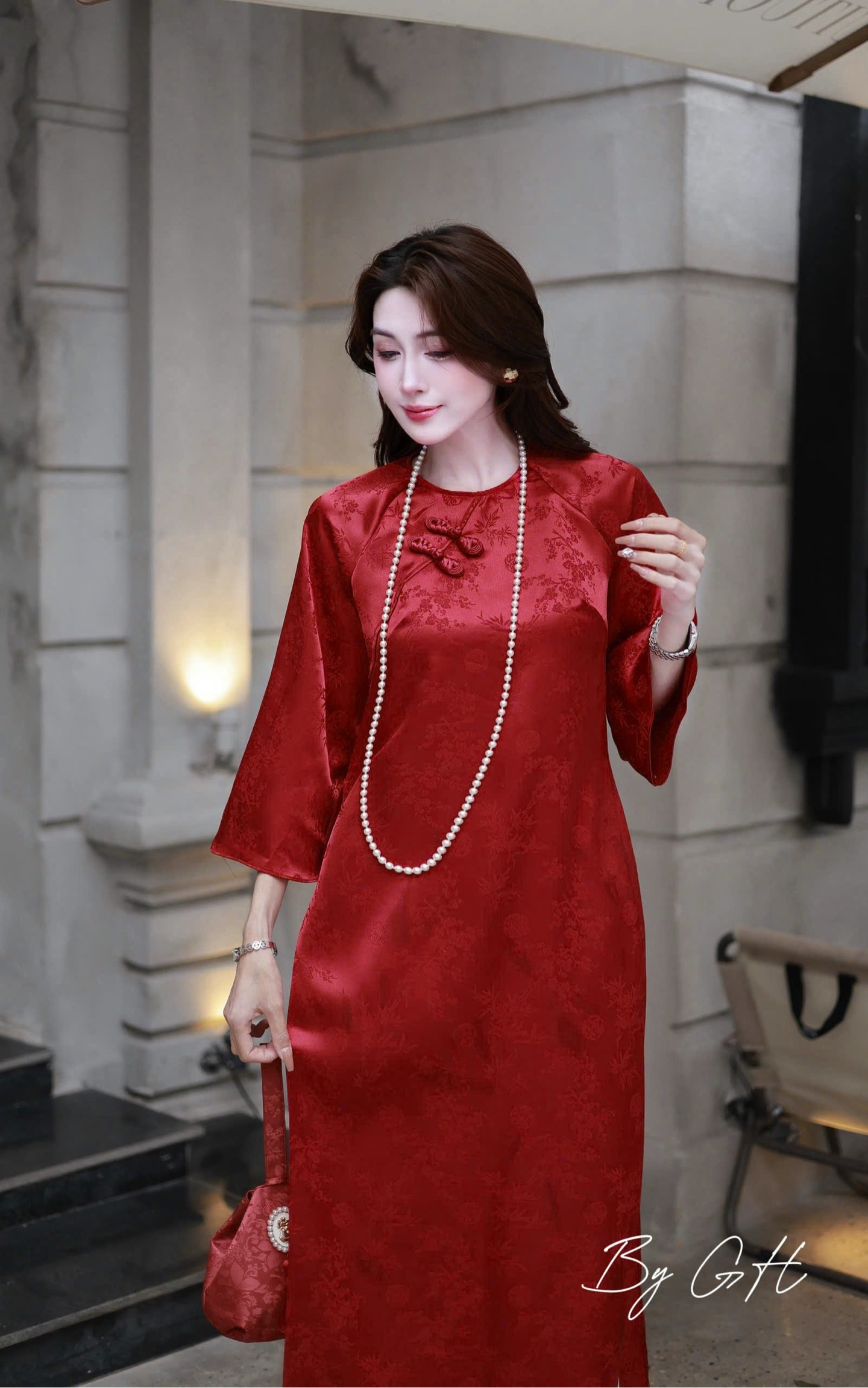 Áo dài gấm lá tre dáng xuông H