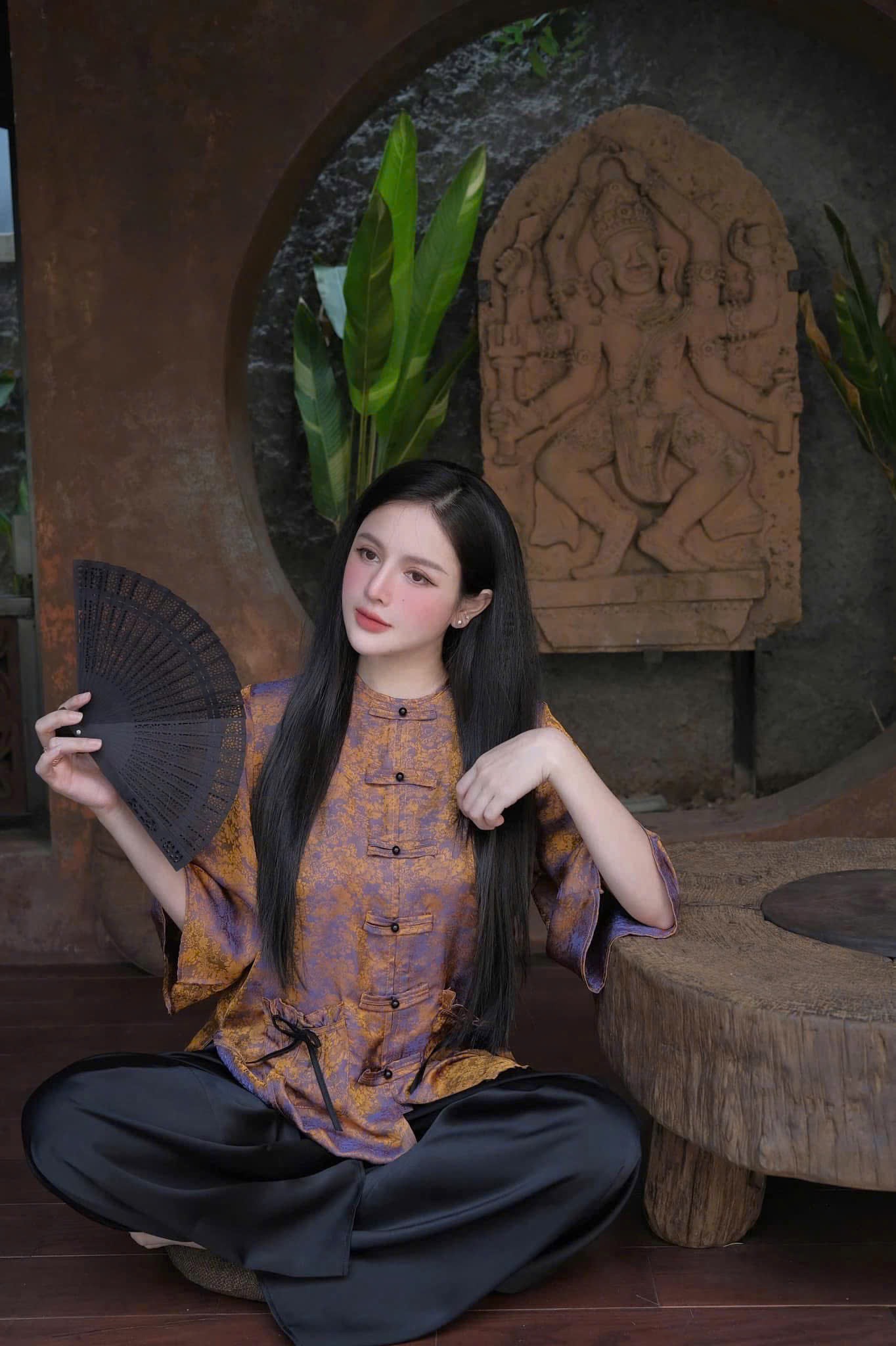 Đồ lam nút nơ túi lộc