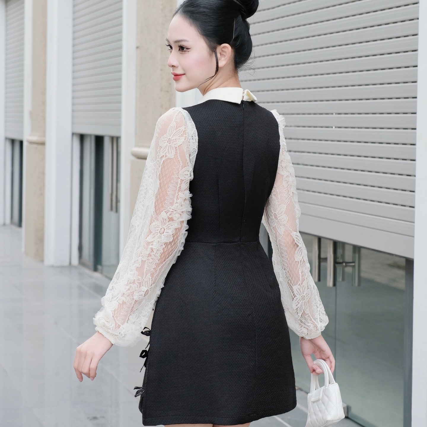 Đầm thiết kế đi tiệc ép mùng cổ đức
