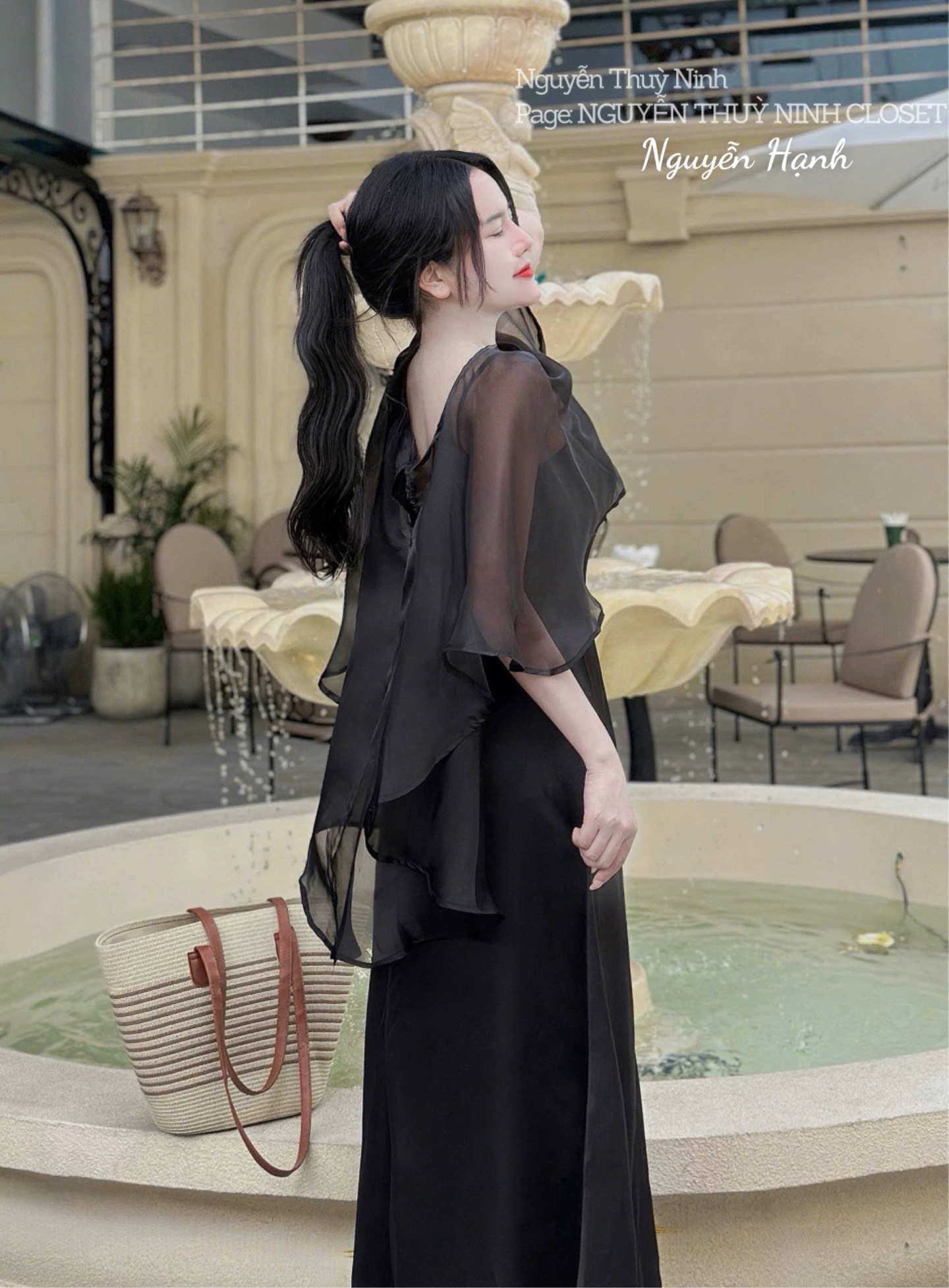 Đầm dây kèm choàng lụa