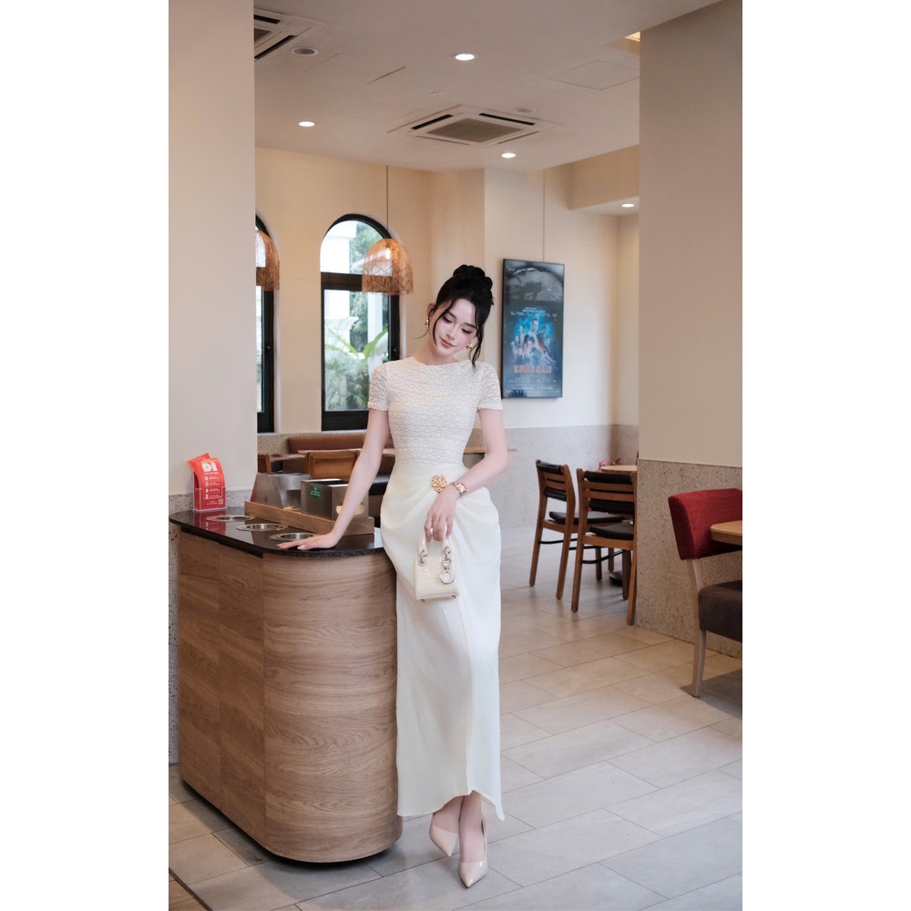 Đầm thiết kế ôm body phối lụa tay ngắn
