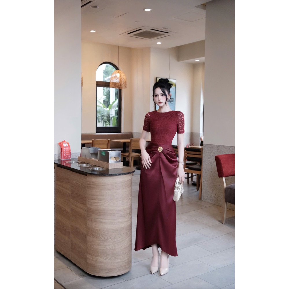 Đầm thiết kế ôm body phối lụa tay ngắn