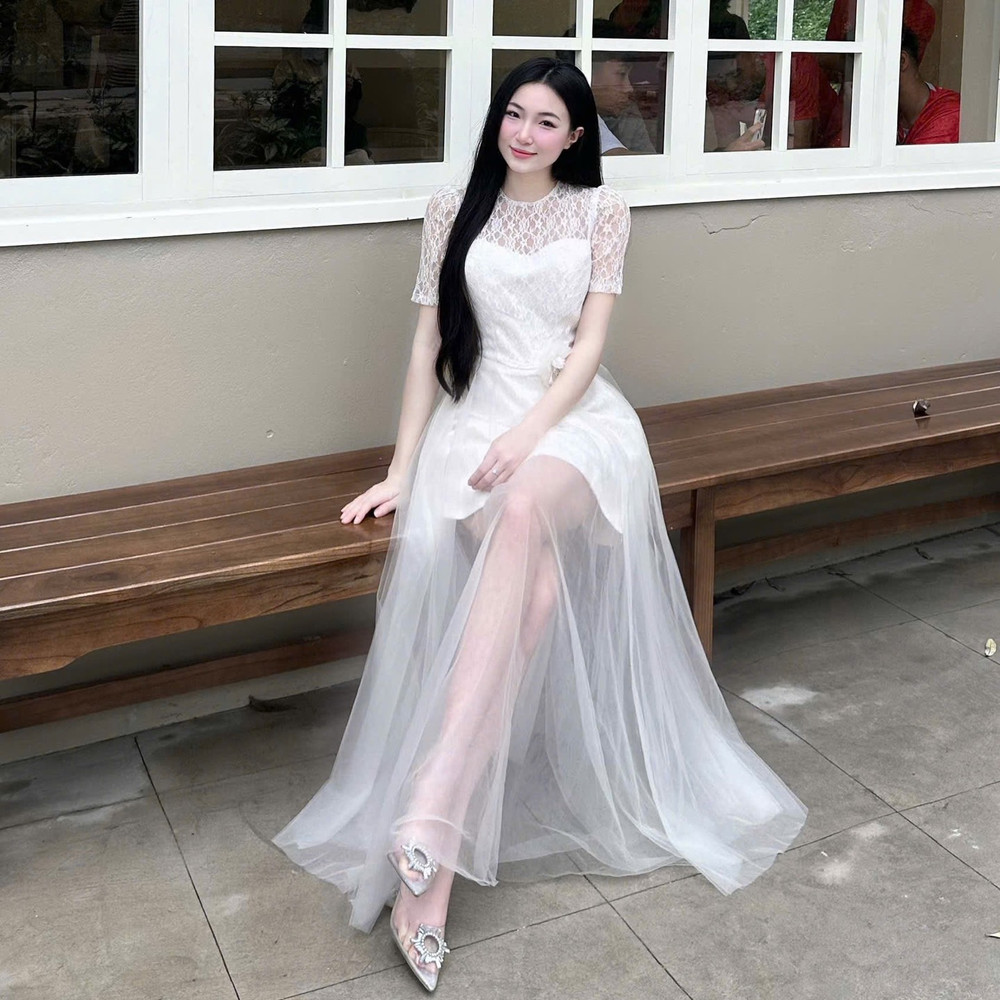 Đầm thiết kế ren voan thắt eo nơ hoa