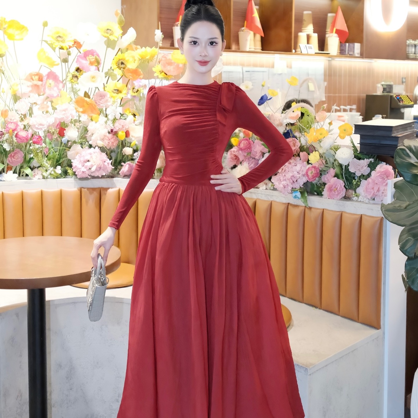 Đầm thiết kế tay dài nhún sườn