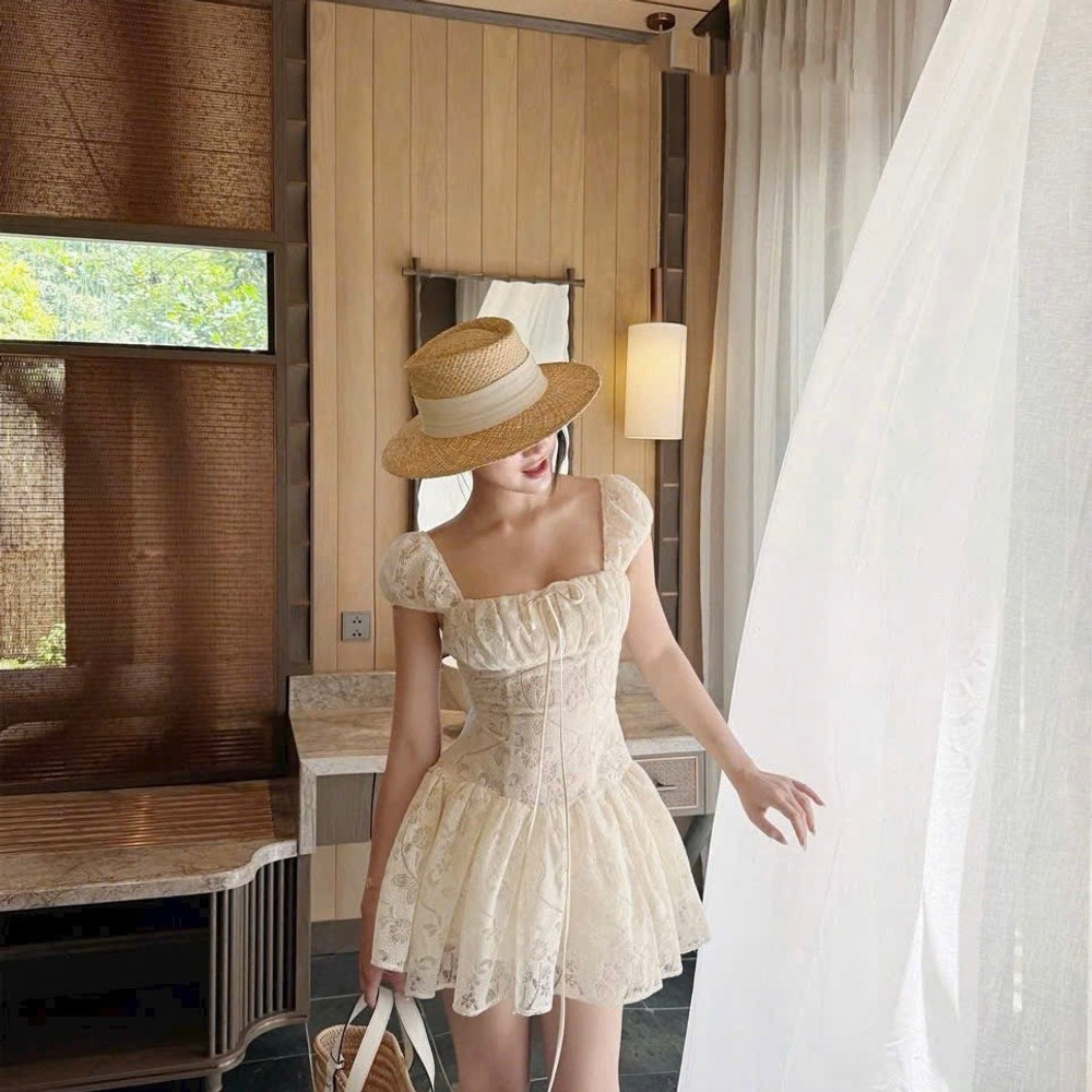 Đầm thiết kế 2 dây cột nơ ngực dáng ngắn
