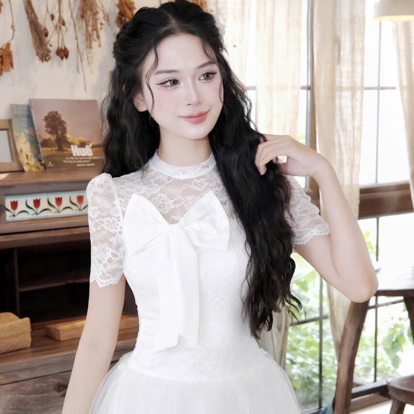 Đầm cổ tròn ren đính nơ to dáng xoè sang chảnh