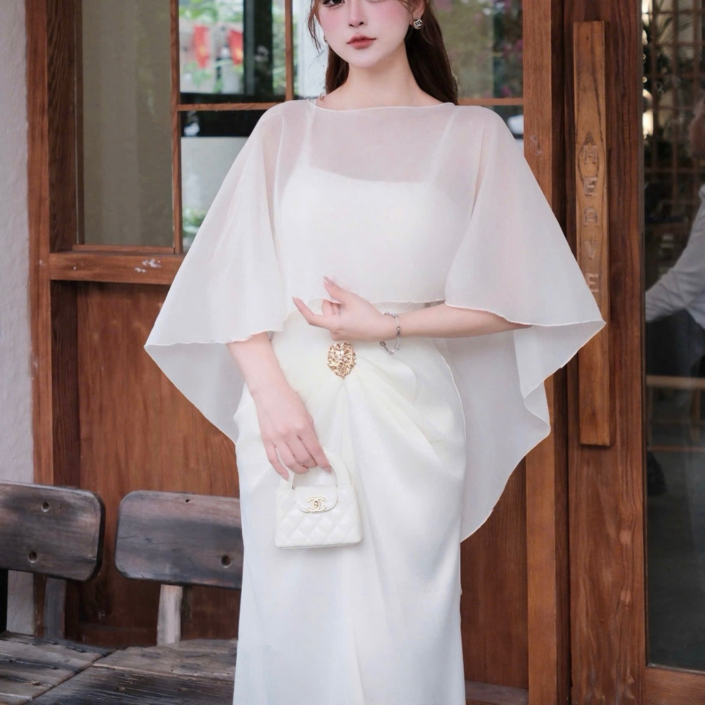 Đầm thiết kế 2 dây phối lụa kèm khăn choàng
