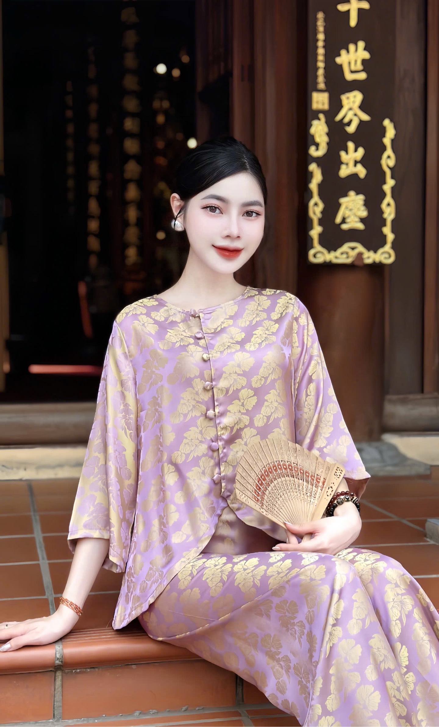 Đồ lam tơ tằm 3 lá may mắn