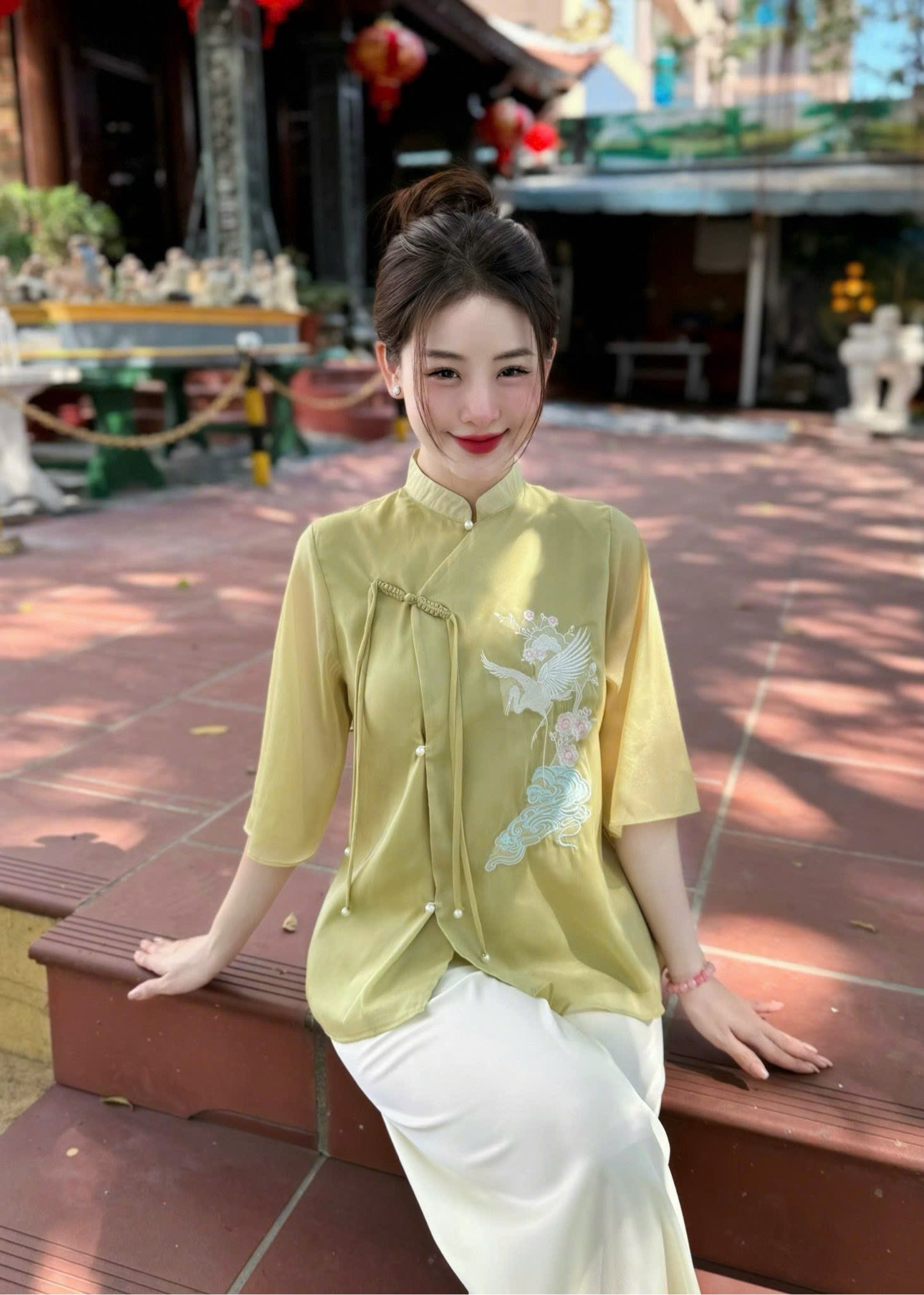 Bộ lam thêu phụng tơ đính ngọc