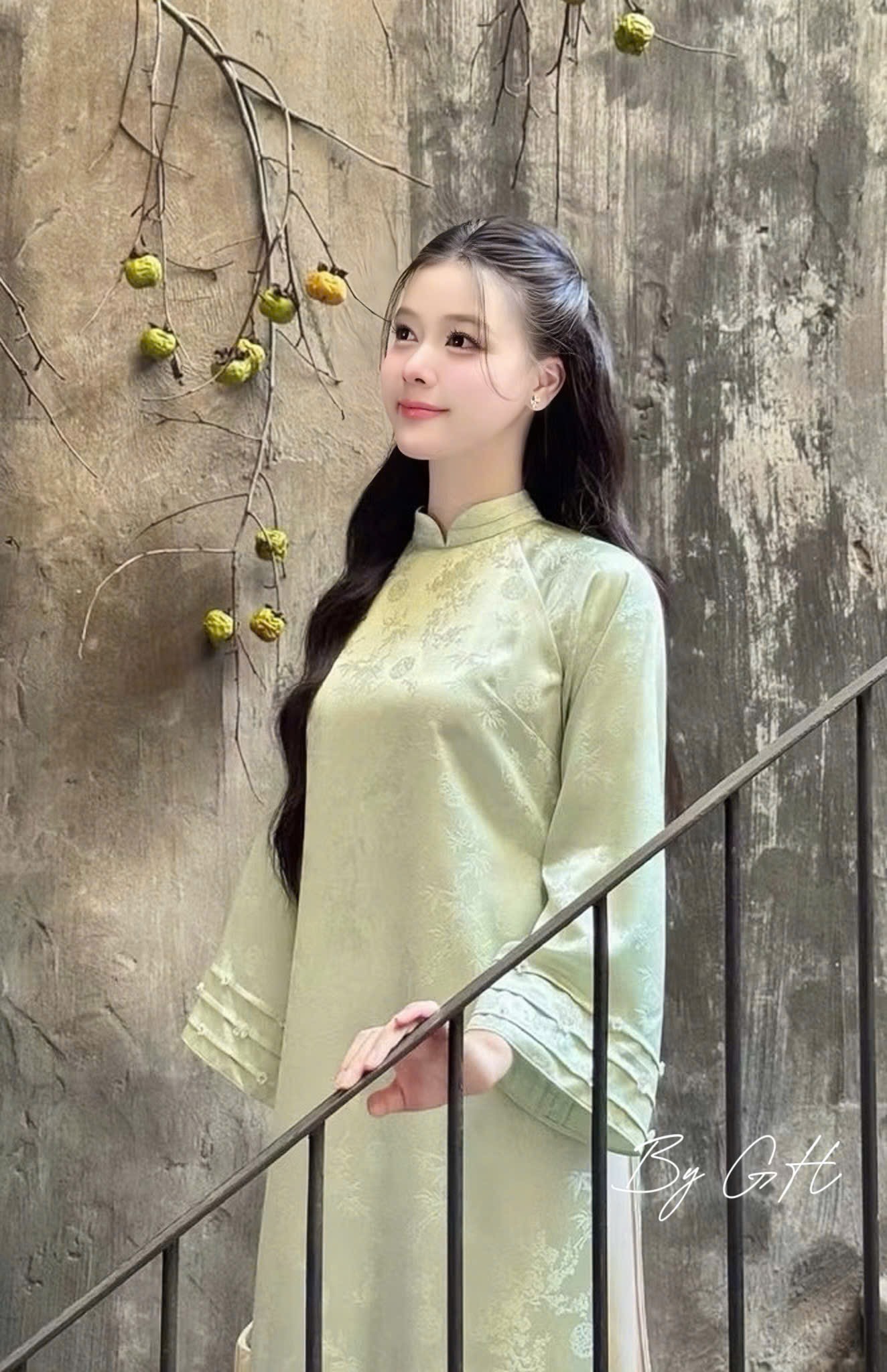 Áo dài gấm tay loe đính hoa quần lưng thun H