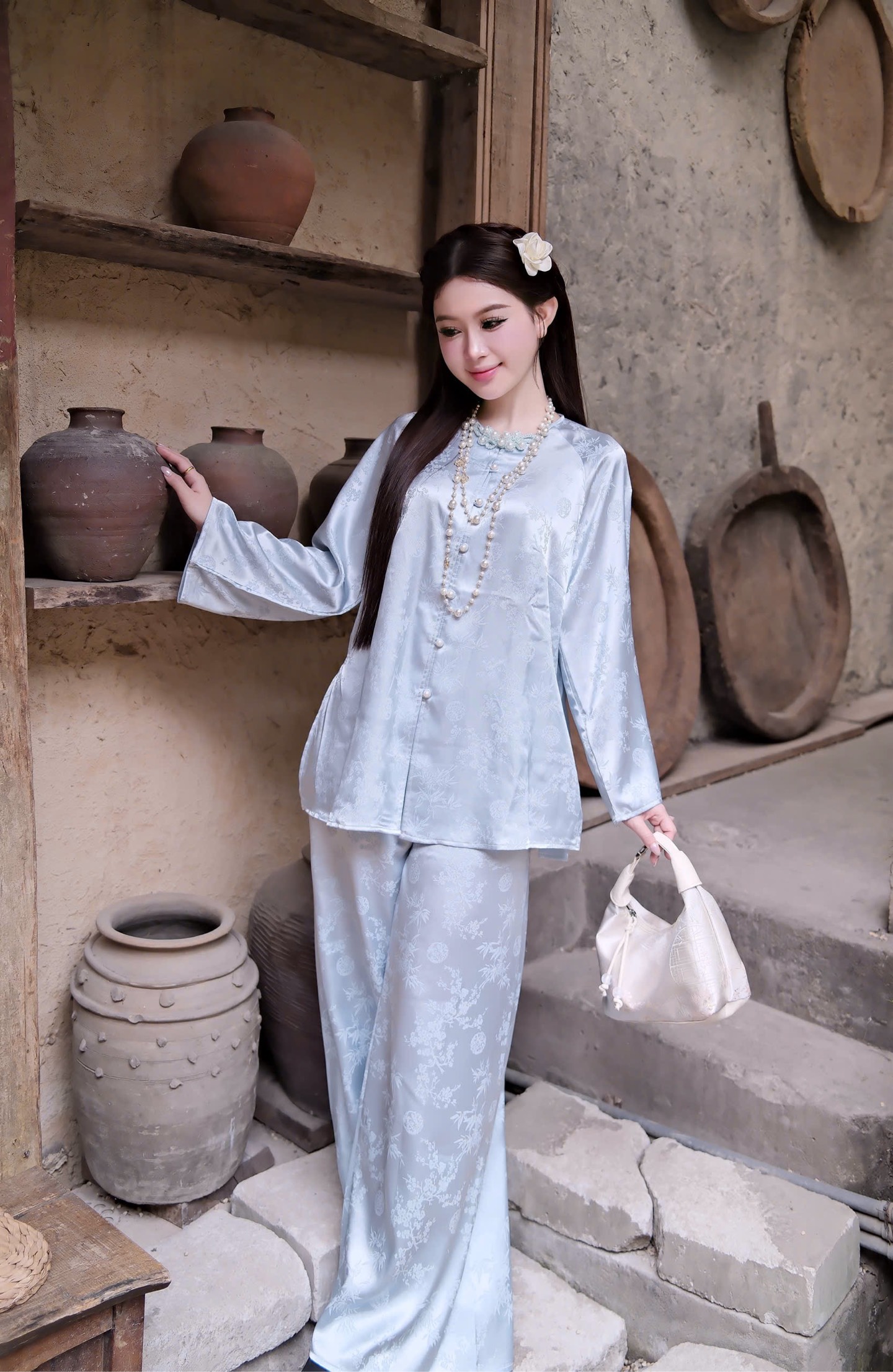 Lam gấm trúc cổ tròn cúc ngọc