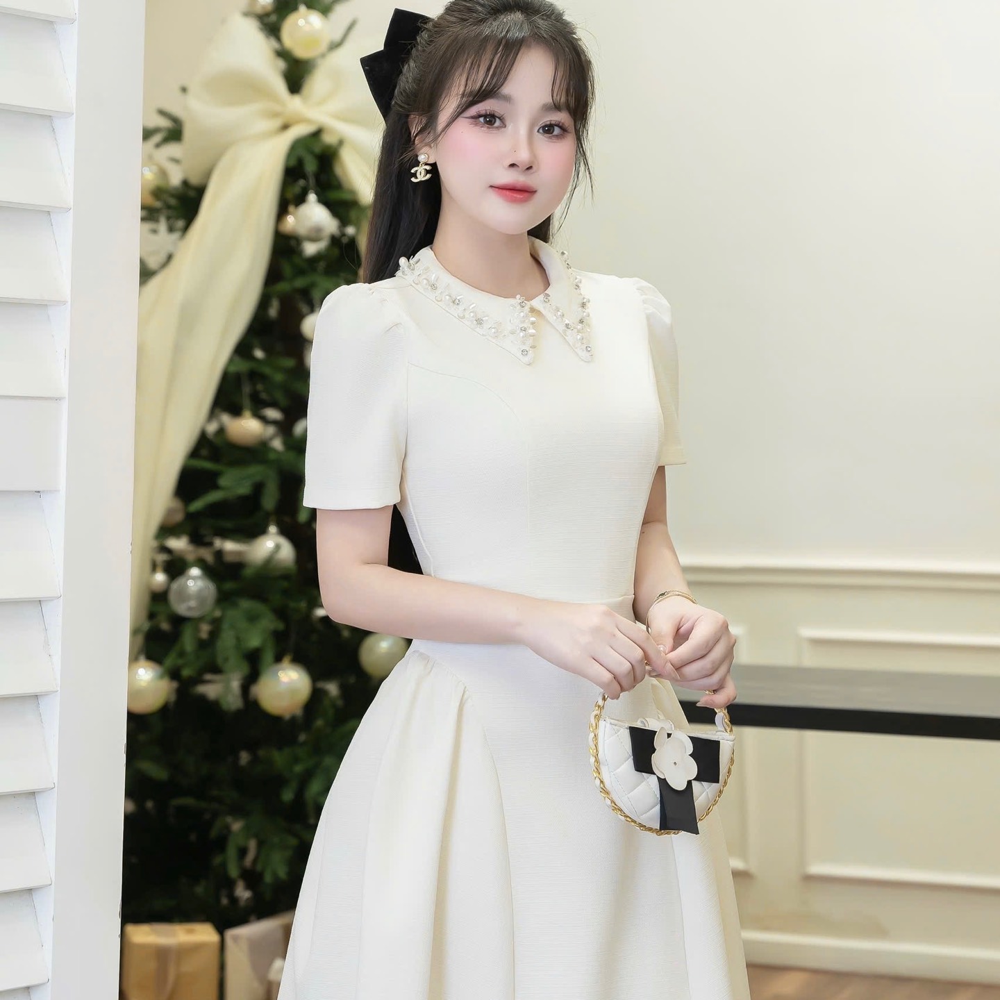 Đầm dạ cổ ngọc đính đá dáng dài cao cấp