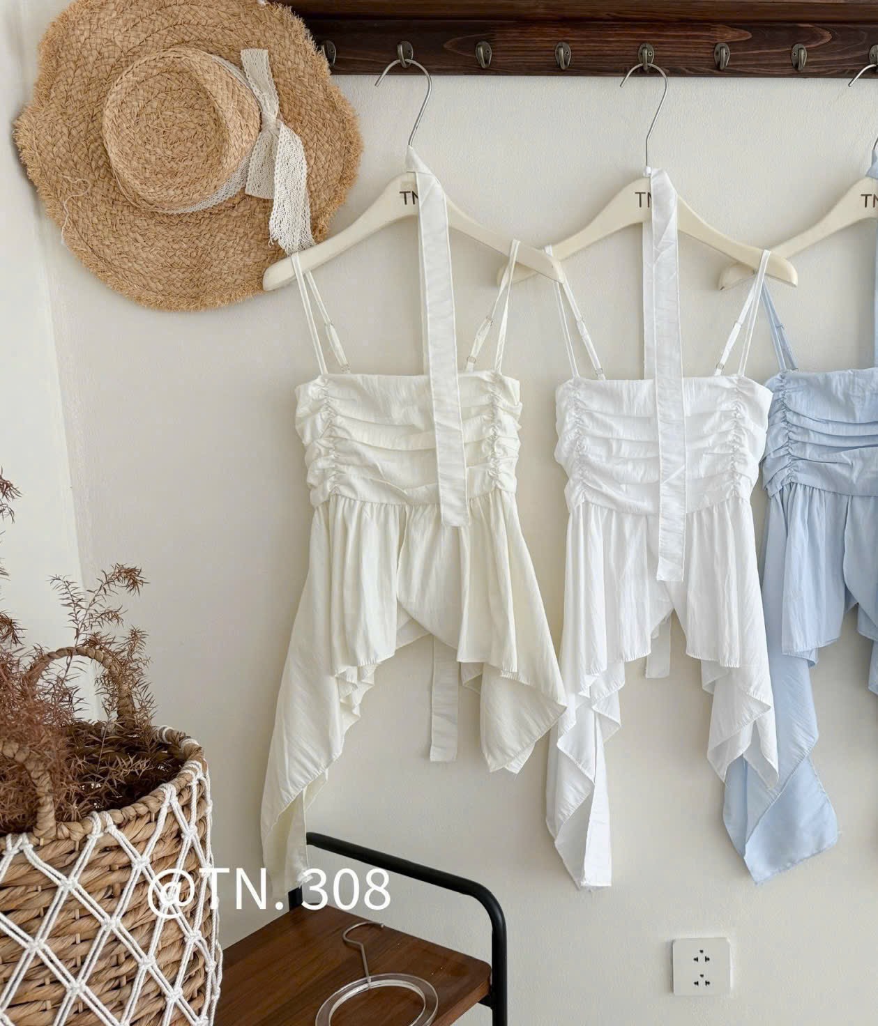 Áo kiểu 2 dây nhúng bèo tà đuôi cá kèm day cột nơ
