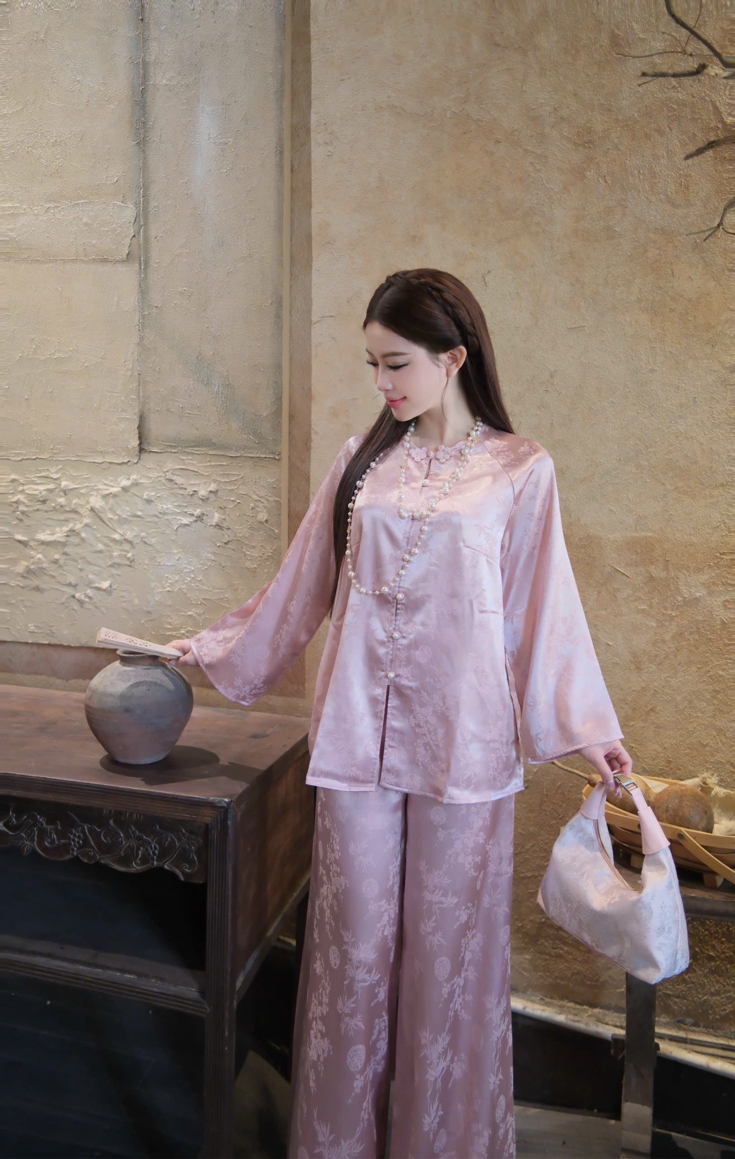 Lam gấm trúc cổ tròn cúc ngọc