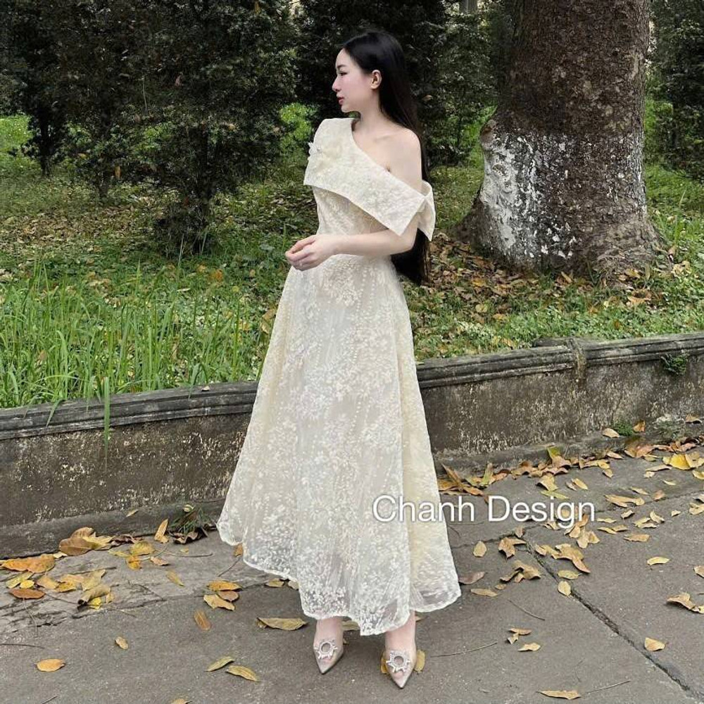 Đầm thiết kế ren lệch vai dáng dài