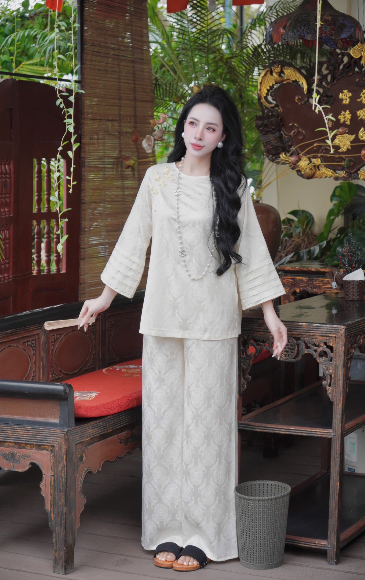 Đồ lam lụa nút chéo tay lỡ