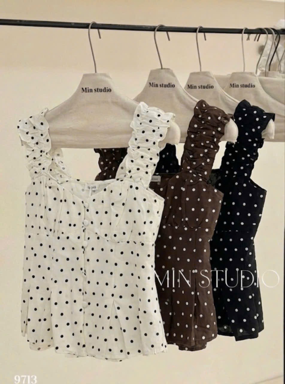 Áo kiểu 2 dây chấm bi nút ngực