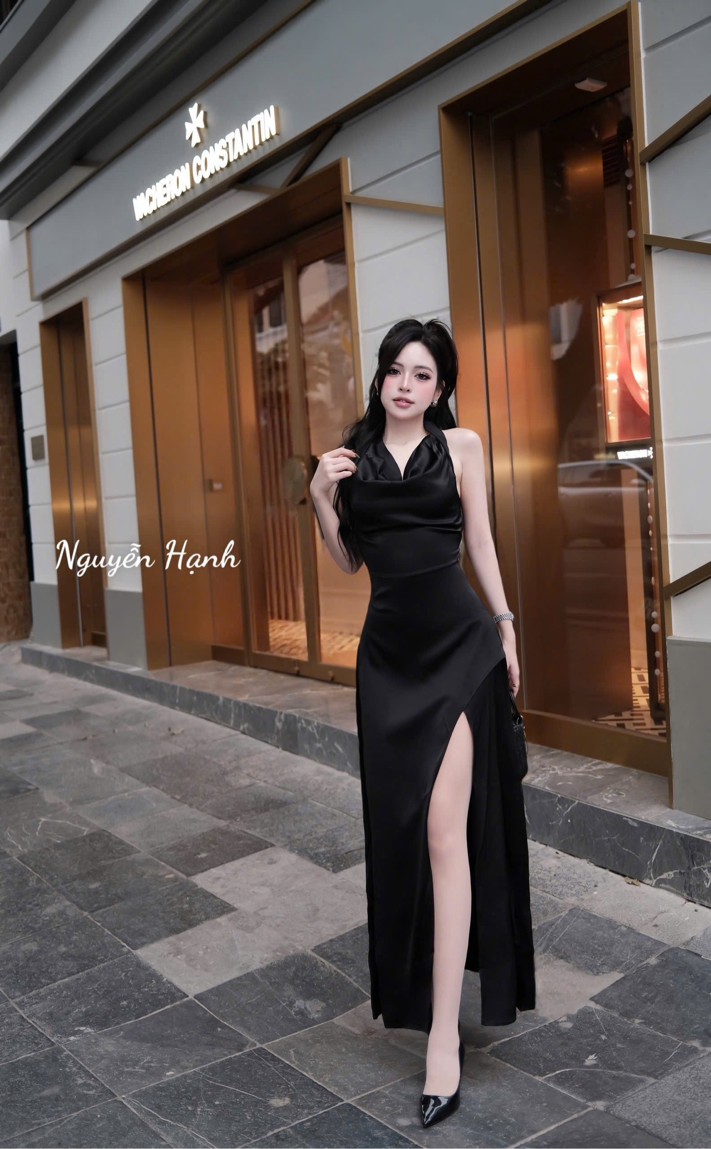 Đầm cột nơ cổ lụa xẻ tà