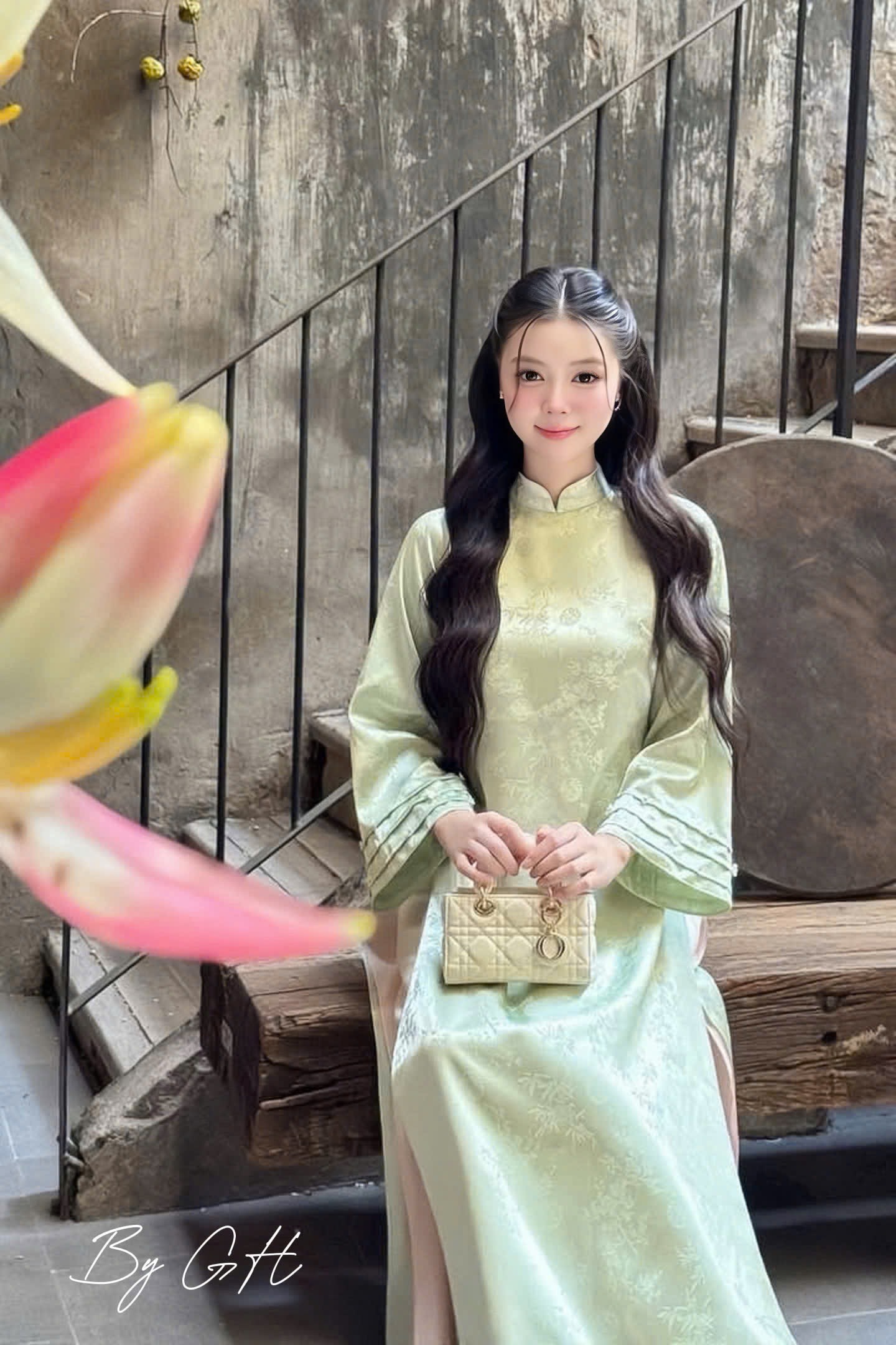 Áo dài gấm tay loe đính hoa quần lưng thun H