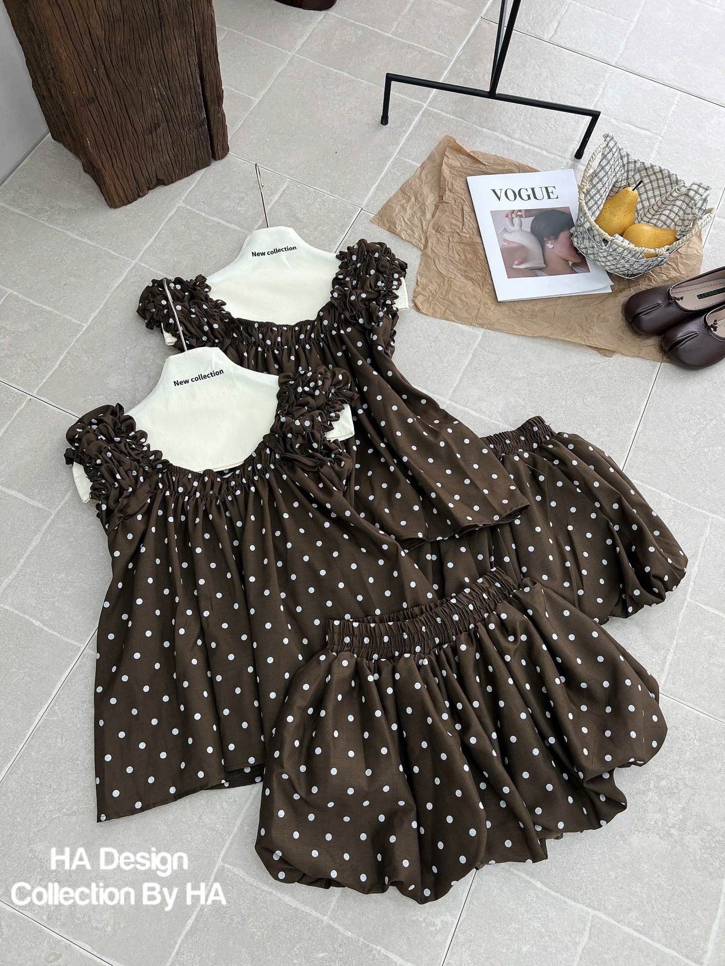 Set kiểu chấm bi babydoll nâu tay cánh tiên nhúng
