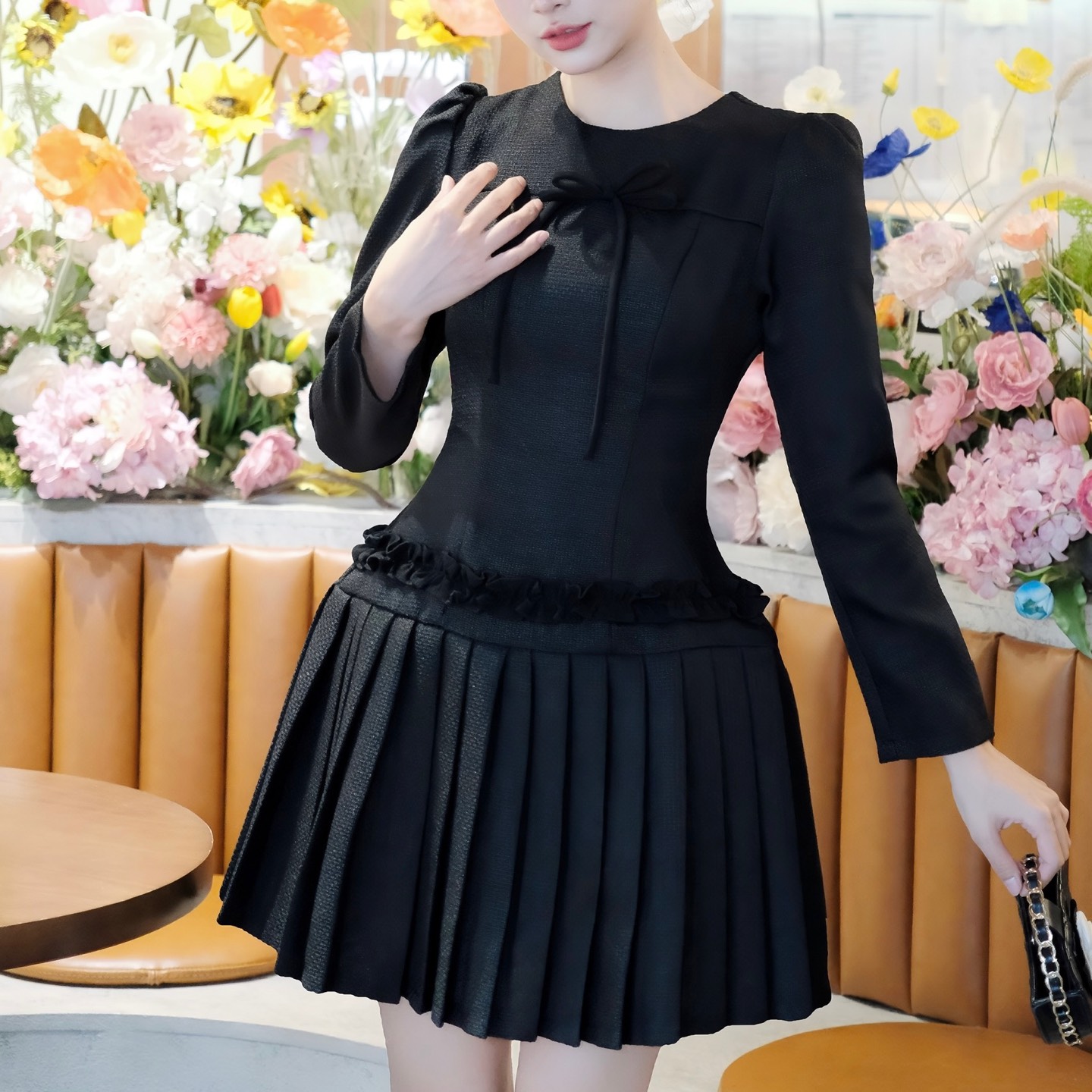 Đầm dạ ép mùng chân xếp li