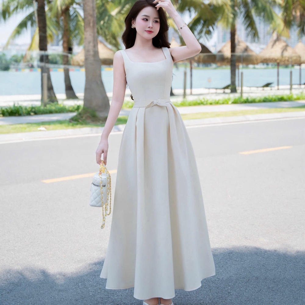 Đầm thiết kế 2 dây cổ vuông dáng dài