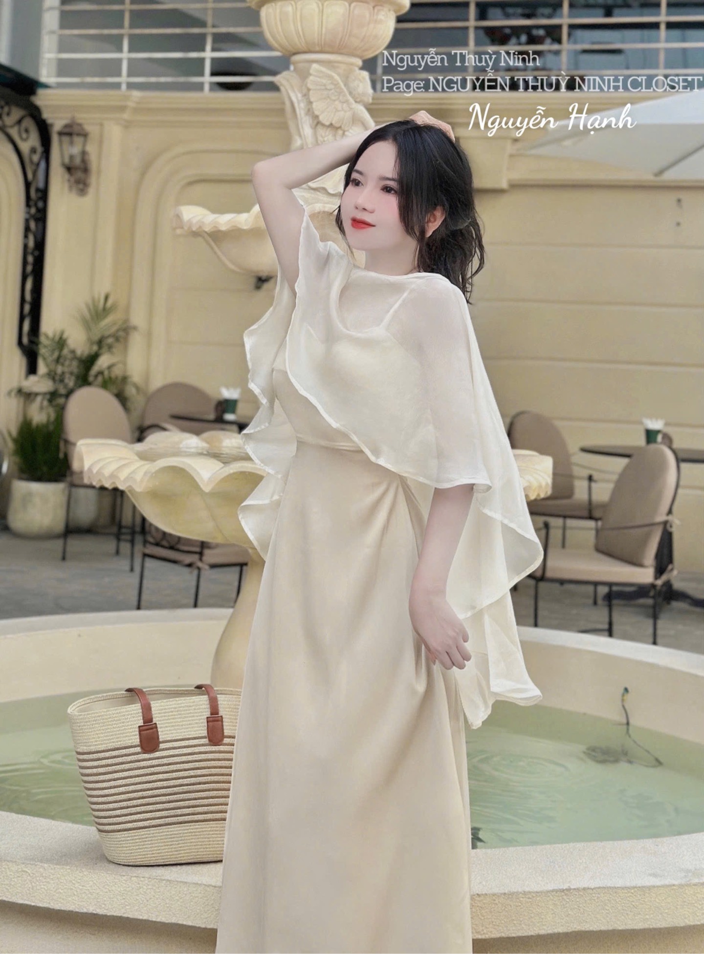Đầm dây kèm choàng lụa