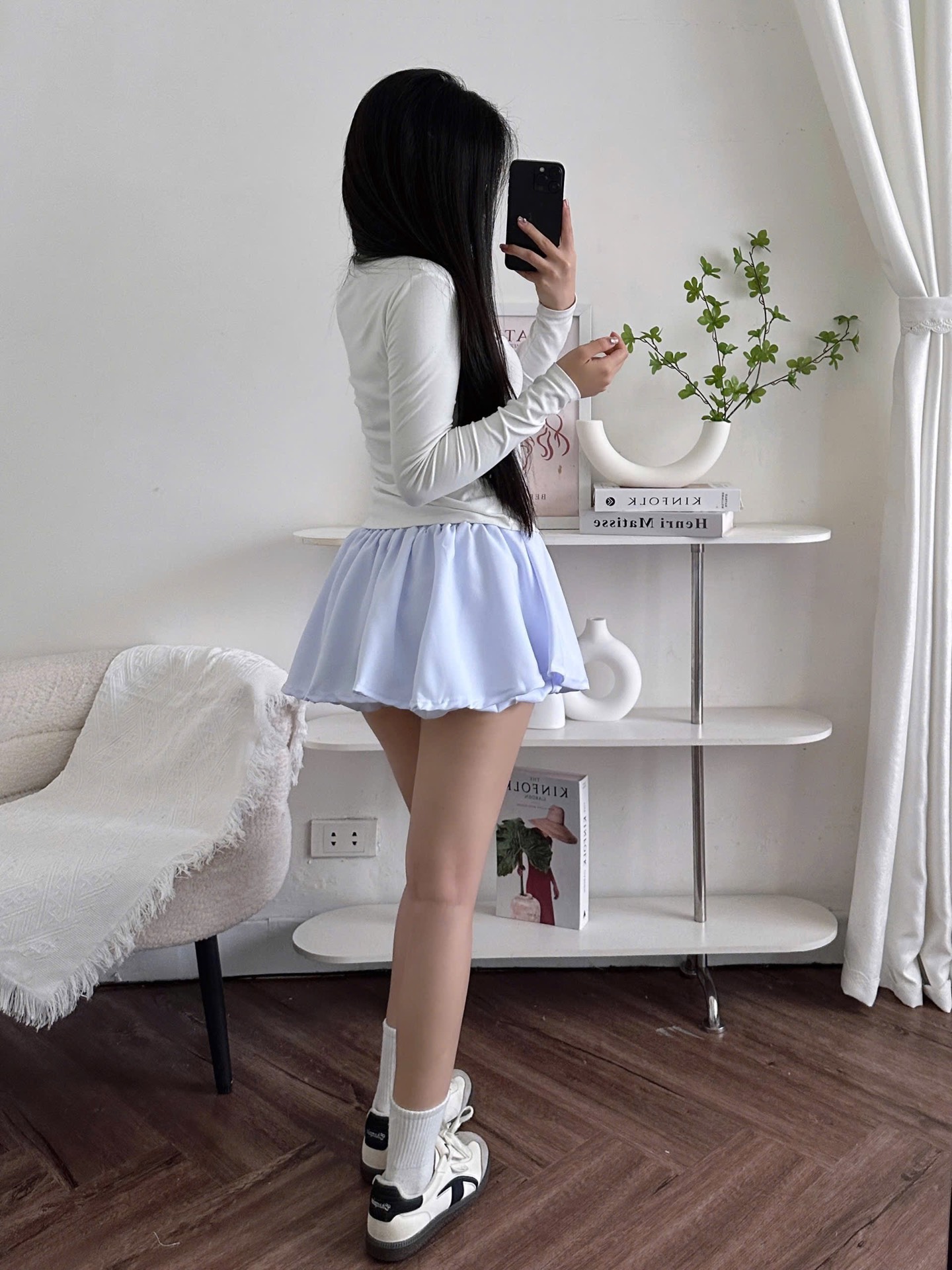 Chân váy ngắn tùng xoè