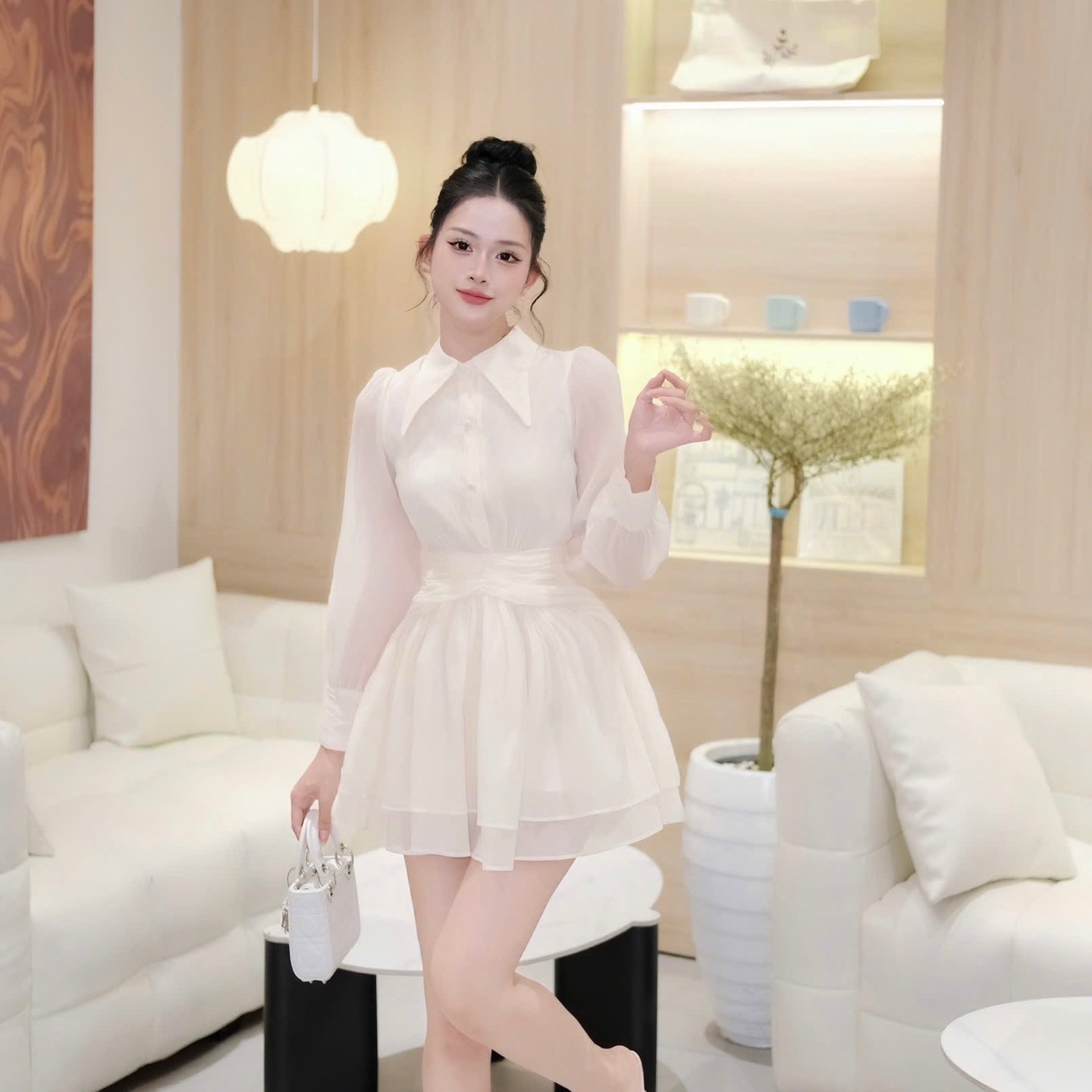 Đầm cổ sơ mi nhọn voan tơ