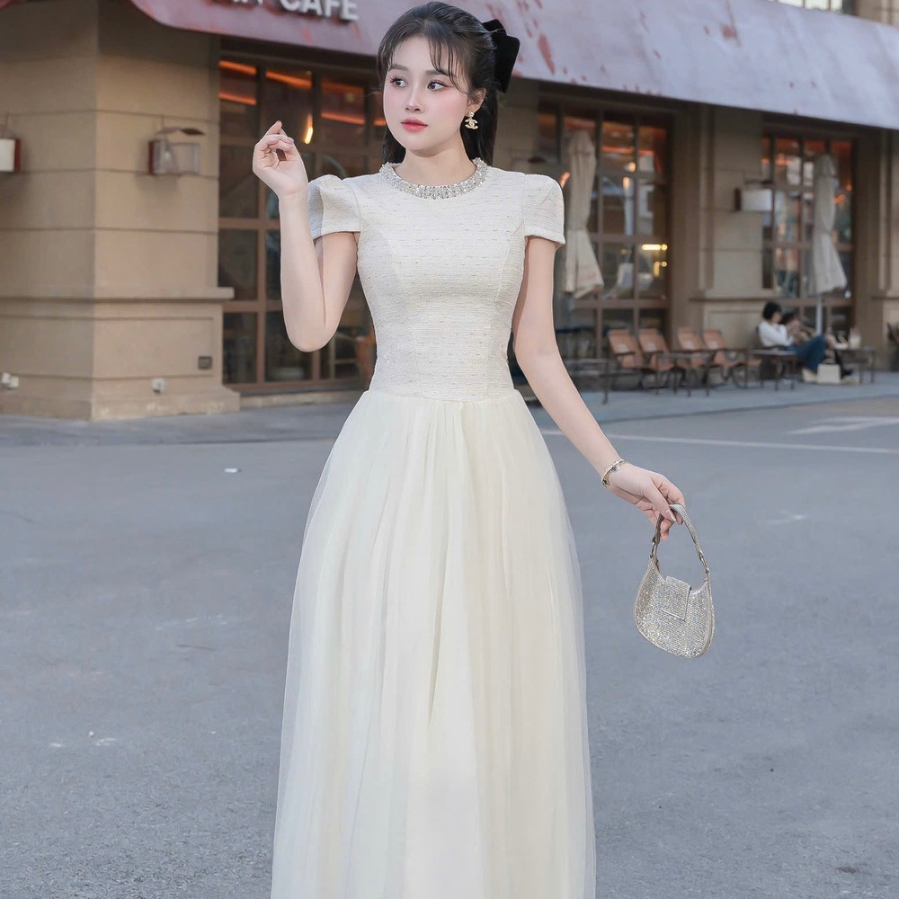 Đầm thiết kế dạ cổ tròn đính đá dáng dài phối tơ