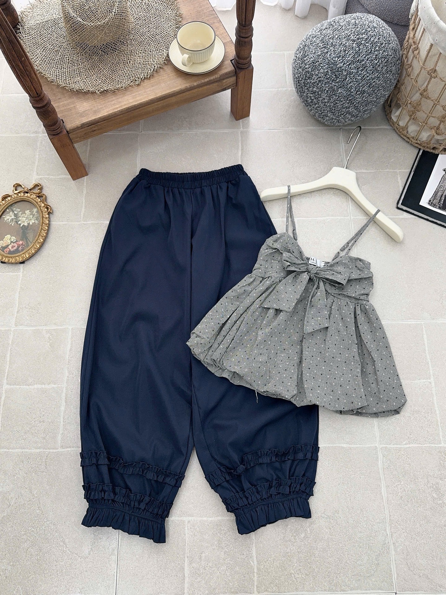 Set áo 2 dây hoa nhí kèm quần ống rộng bo ren