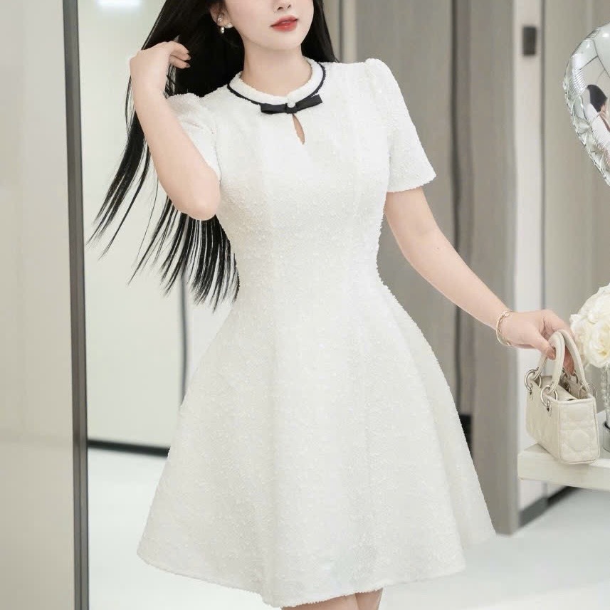 Đầm ren len cổ tròn chữ A dáng ngắn đỏ trắng